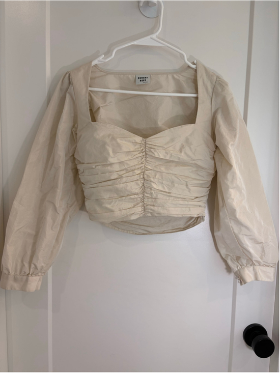 Sunday Best Tops - Sunday Best Ruched Long-Sleeve Crop Top - Cream - Size 2 - EUC